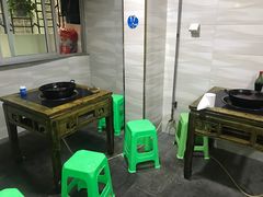 -石灰市毛记烧鸡公(解放碑店)