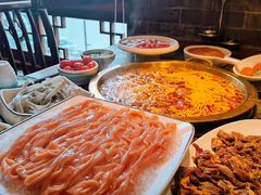 -小天鹅火锅·一线江景洪鼎旗舰店(洪崖洞店)