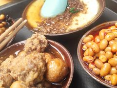 -董哥山城碗碗香(美专校街店)