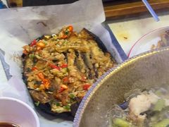 -海盗船. 龙虾烧烤. 酒馆