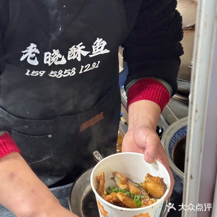 菜市场里的酥鱼▏油炸香味 忍不住要尝