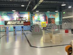 -极限PLAY运动娱乐新世界·团建派对表演休闲馆·室内高空游乐园