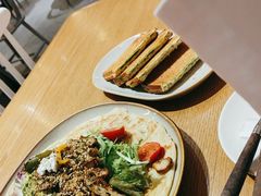 -HELLO 27 意面·沙拉·帕尼尼