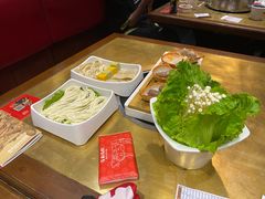 -左庭右院鲜牛肉火锅(金山万达店)