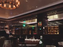 -Wolfgang’s Steakhouse 沃夫冈牛排馆(上海白玉兰广场店)
