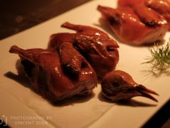 脆皮乳鸽-新荣记(BFC外滩金融中心店)