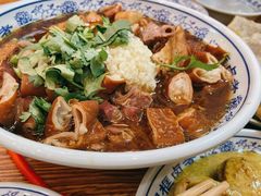 卤煮火烧-门框胡同百年卤煮(新街口店)