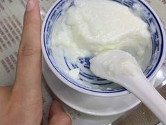 -周大娘牛乳(旧寨古村总店)