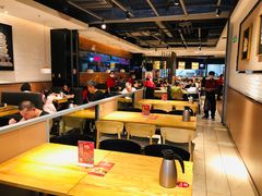 用餐区-九毛九西北菜(大东海店)