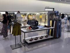 -ZARA(熙地港店)