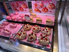 -巴黎贝甜(大宁国际商业广场店)