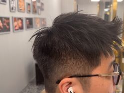 -即型男士理发工作室