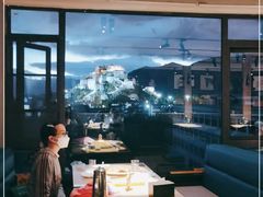 -平措康桑·和牛自助观景餐厅(布达拉宫店)