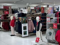 -优衣库(上海正大广场店)