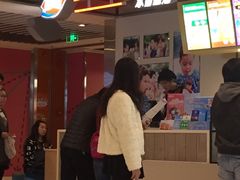 等位区-DQ·蛋糕·冰淇淋(金桥店)