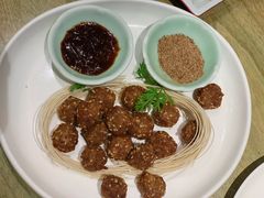 金牌干炸丸子-京味斋·北京烤鸭(北京南站洋桥店)