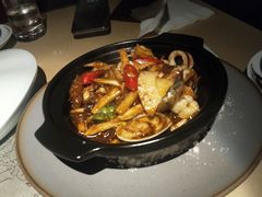 -穹六人间 people 6(岳阳路店)