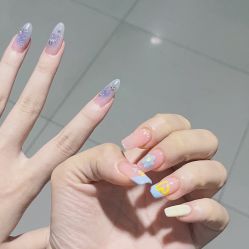 -晨·艺美甲美睫