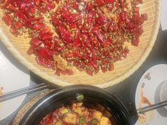 -万重锦·人文川菜馆(骡马市店)