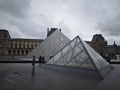 -卢浮宫