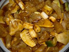 葱烧蹄筋-闫府私房菜·百年鲁菜(恒隆店)