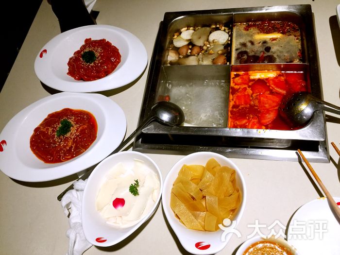 海底捞火锅(吉利大厦店)的点评