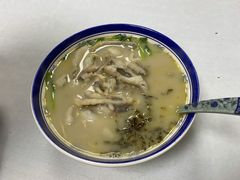 -明呈黄鱼面馆(斜土路店)
