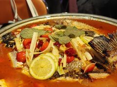 -令狐冲·炭烤活鱼(宝龙店)