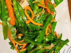 -云海肴·汽锅鸡·云南菜(天山百盛优客店)