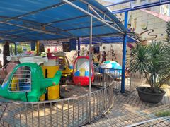 -顺德大良半月城游乐场