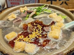 鸭血粉丝砂锅-南京大牌档(凯德1818店)
