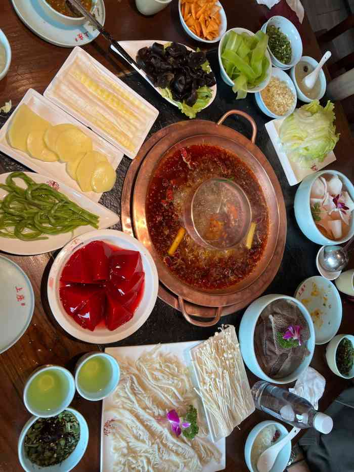上座火锅(曲江店)-"逛完大唐芙蓉园,和朋友过来吃火锅99! .