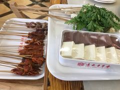 -袁记串串香(泉水轻轨站店)
