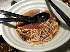 -轻捞慢起面馆(新世界百货店)