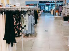 -鸿通城购物中心