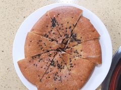 -东巴谷野生菌火锅餐厅