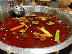 -肖肖酸萝卜鱼火锅(总店)