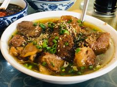 红烧牛肉-回辉登偰氏面片(东莲花美食街店)