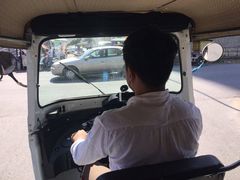 -吐斯廉屠杀博物馆