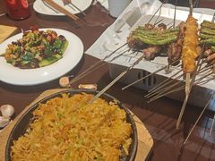 -三个大叔烤羊肉串·歌手驻唱·碳烤鲜肉(西三旗店)