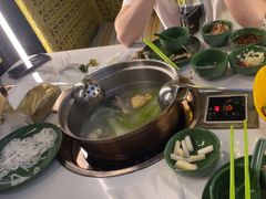 -润园四季椰子鸡火锅(海上世界店)