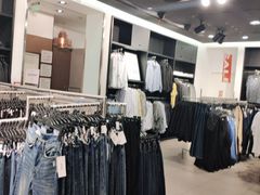 -H&M(鹏欣水游城店)