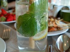 -东方红海鲜百汇(国际大厦店)