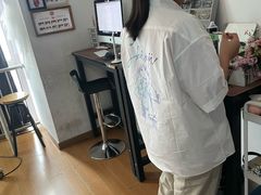 -红像馆连锁精致证件照职场照(中关村店)