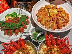 -龙巢盱眙龙虾·牛蛙·烧烤宵夜(八卦岭店)