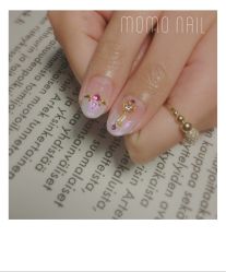 -Momo nail 日系美甲