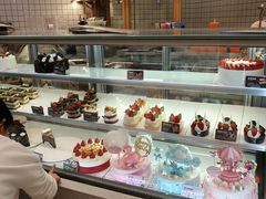 面包甜点陈列柜-面包新语(滨湖万达店)
