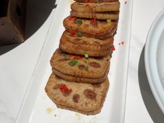 -楚山晓·湖北菜(武汉光谷K11店)