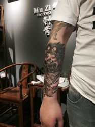 -木子·纹身店TATTOO穿孔·洗纹身