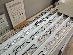 -天空之镜眼镜店蔡司依视路授权店(天通苑店)